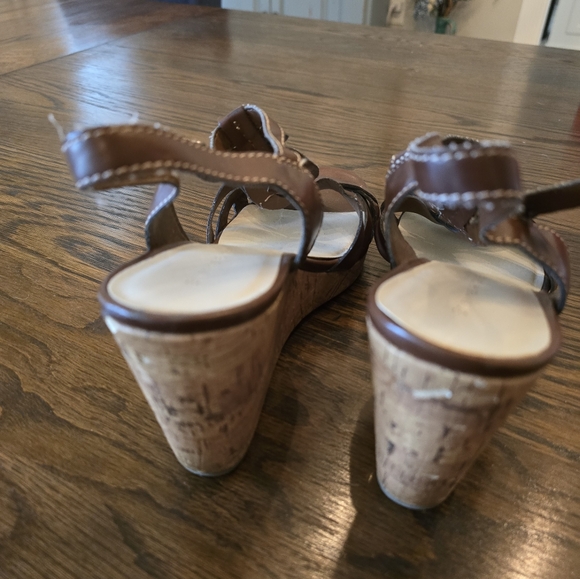 Etienne Aigner Brown Strap Wedge Heel Size 8 Women - Picture 3 of 10